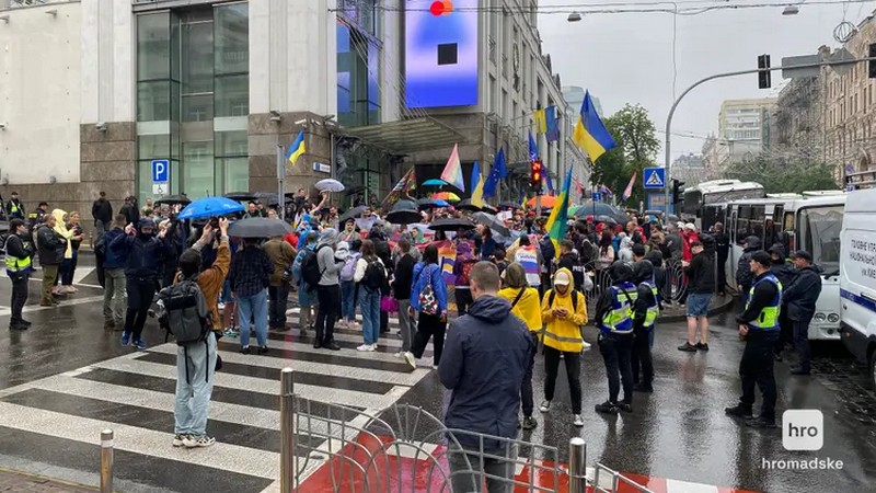 В Києві відбулася акція за сімейні цінності замість Маршу рівності ЛГБТ