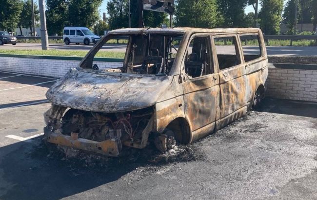 Фото: підпал авто Третьої штурмової бригади в Києві